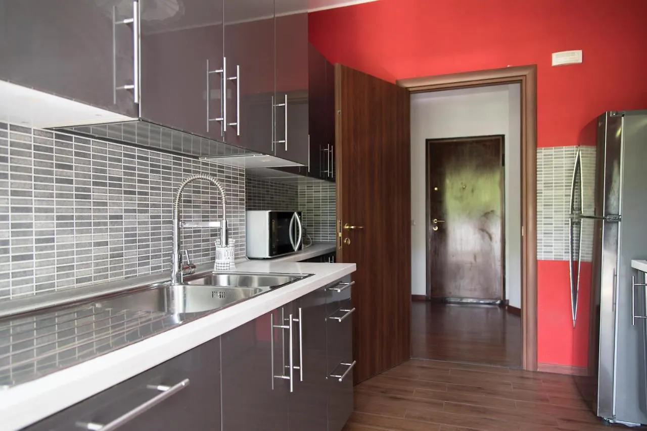 Apartment Youhosty - Lagosta 9 Milan